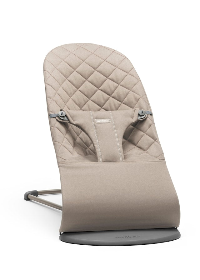 Sillón mecedora Bliss, tela gris arena